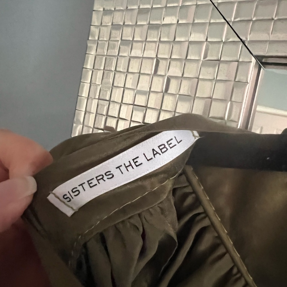 Sisters The Label - Picture 4 of 4